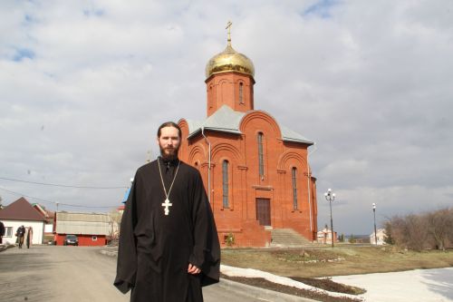 Иерей Родион Садыков: «Богу важнее чистота души, чем чистота окон»