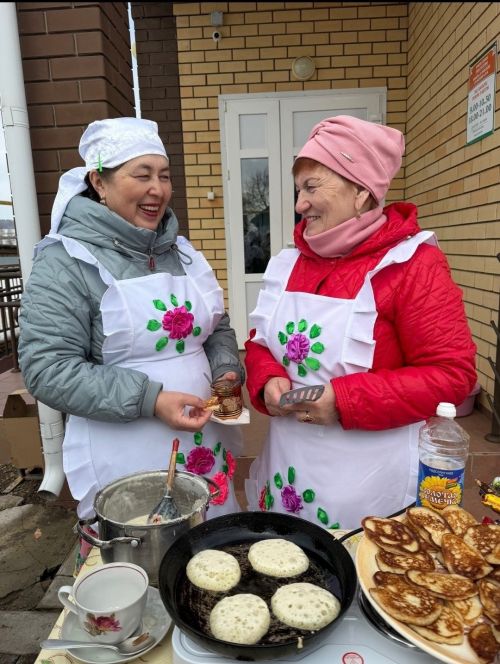 Блинный переполох в Нижних Лузях: как клуб устроил праздник за один вечер
