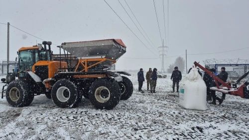 Глава Заинского района оценил готовность техники и механизаторов к весеннему севу