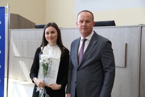Муниципальным служащим Заинского района вручили награды в честь профессионального праздника