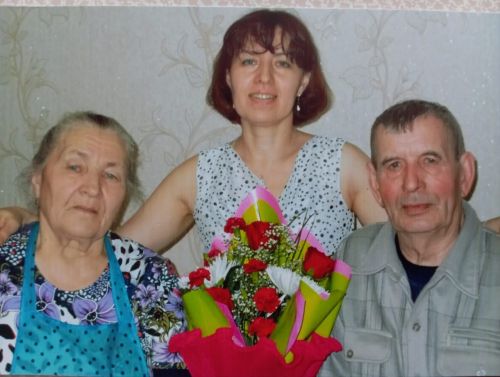 «Если сможешь – помоги»: девиз дружной и патриотичной семьи Абрамовых из Заинска