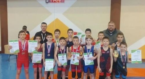 Юные борцы из Заинска завоевали медали на первенстве по греко-римской борьбе в Челнах