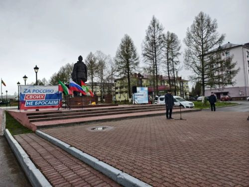 «За Родину, за Победу!»:     67-й гуманитарный конвой из Заинска стал подарком участникам СВО к Дню Победы