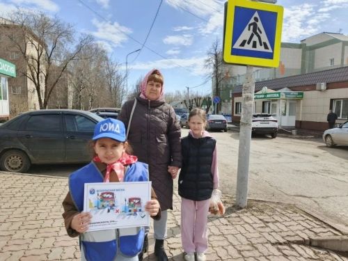 В Заинске прошла акция «Безопасная весна» с участием юных инспекторов движения