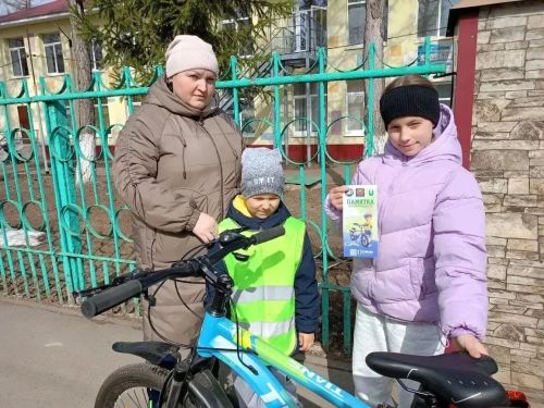 В Заинске прошла акция «Безопасная весна» с участием юных инспекторов движения