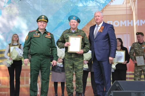 Празднование Дня победы: полный фоторепортаж