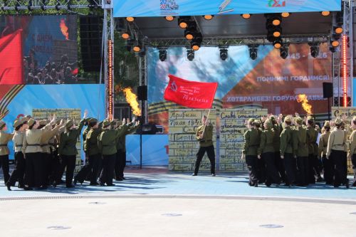 Празднование Дня победы: полный фоторепортаж