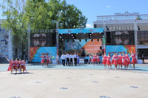 Празднование Дня победы: полный фоторепортаж