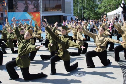 Празднование Дня победы: полный фоторепортаж