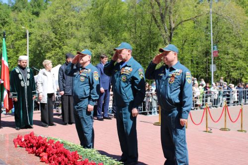 Празднование Дня победы: полный фоторепортаж