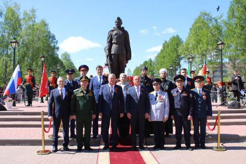 Празднование Дня победы: полный фоторепортаж