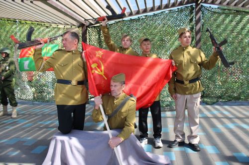 Празднование Дня победы: полный фоторепортаж
