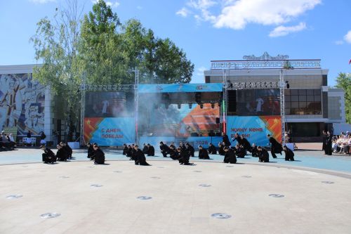 Празднование Дня победы: полный фоторепортаж