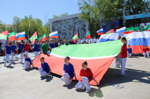 Празднование Дня победы: полный фоторепортаж