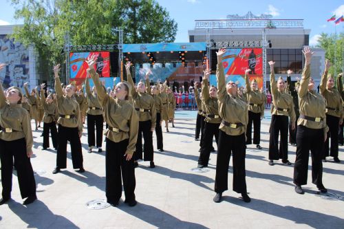 Празднование Дня победы: полный фоторепортаж