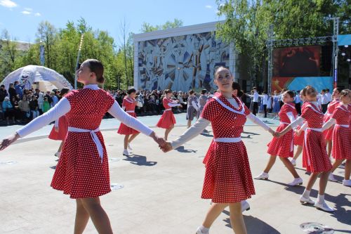 Празднование Дня победы: полный фоторепортаж