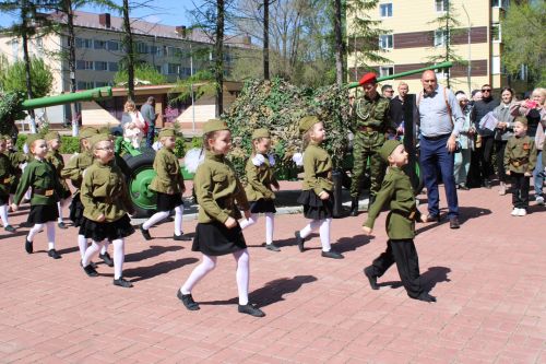 Празднование Дня победы: полный фоторепортаж