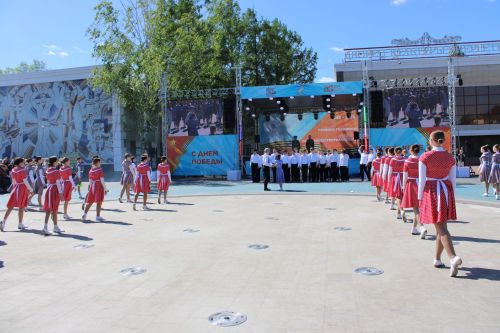 Празднование Дня победы: полный фоторепортаж