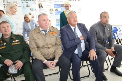 Герой России Расим Баксиков оценил поддержку участников СВО и патриотическую работу в Заинске
