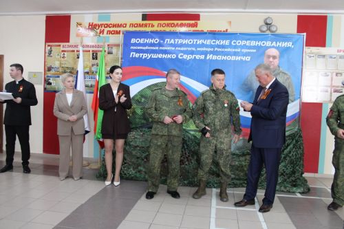В Заинске состоялась торжественная церемония награждения ветеранов СВО