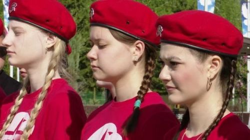 В преддверии 9 мая в Заинске подняли Знамя Победы