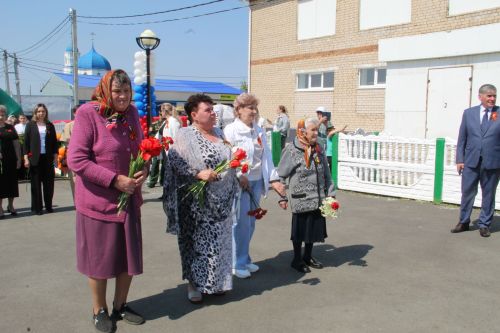 «Мы помним. Мы гордимся»: как старозаинцы встретили 81-ю Победу
