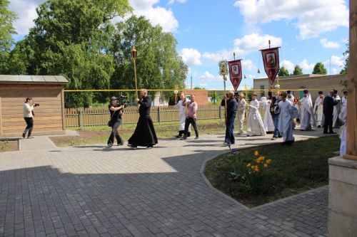 В селе Верхний Багряж Заинского района митрополит Кирилл освятил Троицкую церковь после масштабной реставрации
