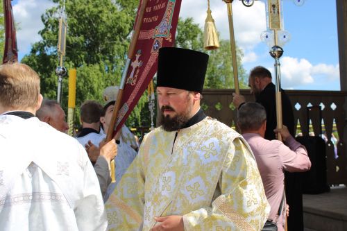 В селе Верхний Багряж Заинского района митрополит Кирилл освятил Троицкую церковь после масштабной реставрации