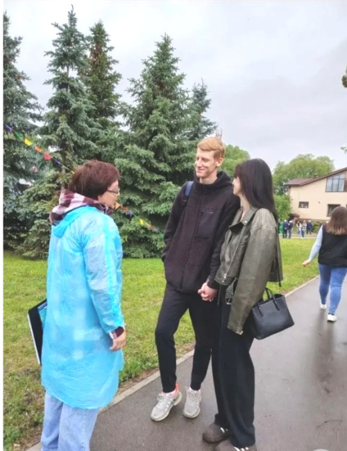 В парке Фардиева прошла акция «Скажи вредным привычкам НЕТ»