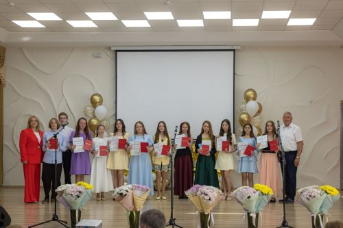 В Заинской детской музыкальной школе провели долгожданный выпускной для 31 юного музыканта