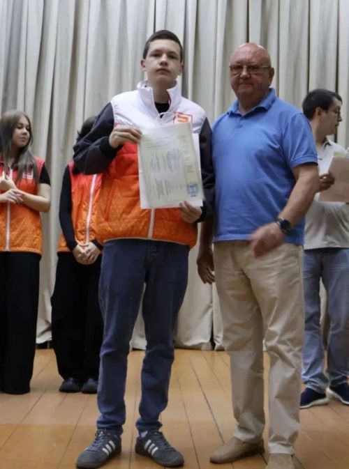 Заинские школьники получили профессию «Электромонтажник по освещению и осветительным системам»