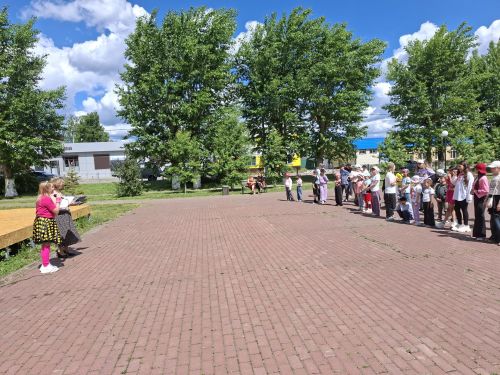 В Мирном прошёл яркий праздник «Здравствуй, лето!» в честь Дня защиты детей