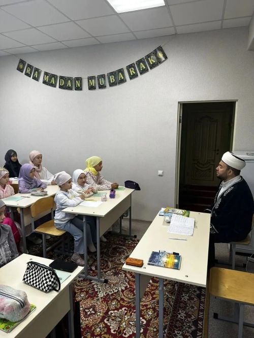 В Заинске 30 девочек приступили к занятиям на примечетских курсах