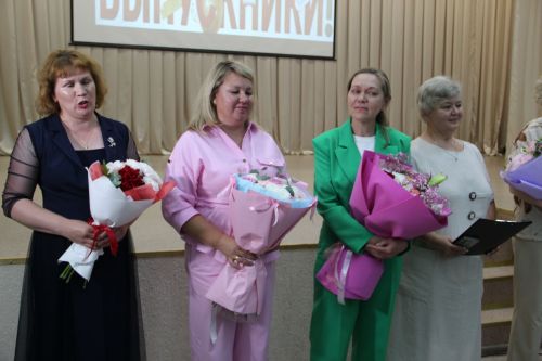 «Ваша энергия нужна здесь»: в Заинске проводили во взрослую жизнь 141 выпускника политехнического колледжа