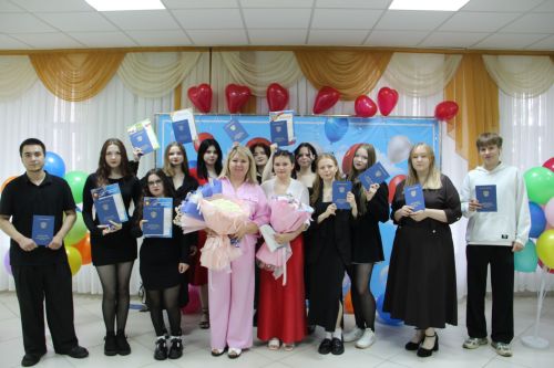 «Ваша энергия нужна здесь»: в Заинске проводили во взрослую жизнь 141 выпускника политехнического колледжа