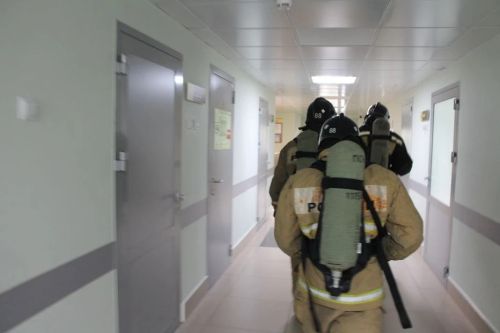 В Заинской ЦРБ эвакуировали более 100 человек во время масштабных пожарно-тактических учений