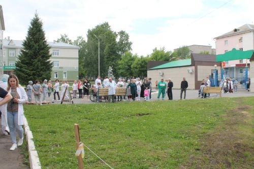 В Заинской ЦРБ эвакуировали более 100 человек во время масштабных пожарно-тактических учений