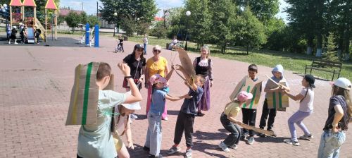В парке Мирного прошёл пушкинский праздник для детей