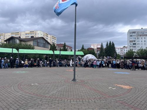 В Заинске на Сабантуе показали театрализованное представление, посвященное 140-летию Габдуллы Тукая