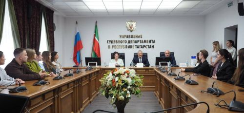 Студенты КИУ получили свидетельства об окончании Школы Управления Судебного департамента Татарстана