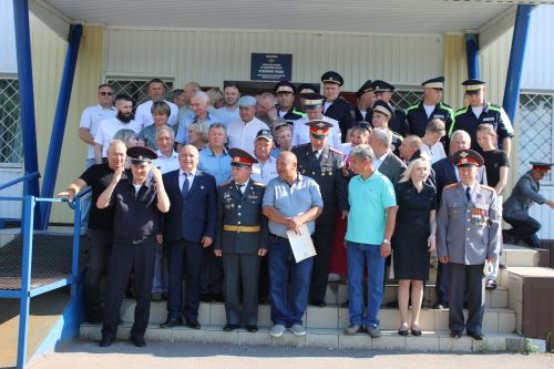 Они обеспечивают безопасность на дорогах: сотрудники Заинской Госавтоинспекции отмечают профессиональный праздник