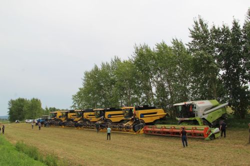В Заинском районе проверили готовность аграриев к уборочной кампании 2026 года