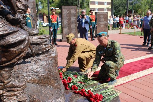 В Заинске открыли мемориал в честь участников СВО и ветеранов боевых действий
