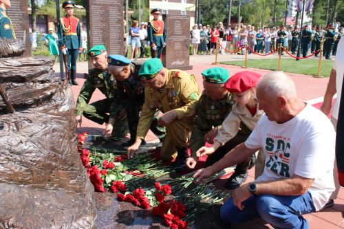 В Заинске открыли мемориал в честь участников СВО и ветеранов боевых действий