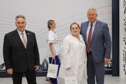В Заинске молодых медработников посвятили в профессию