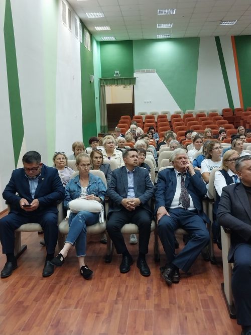В Заинске обсудили развитие города на встрече с жителями микрорайнов