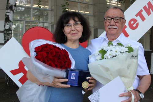 Наш фоторепортаж: в День семьи чествовали юбиляров супружеской жизни