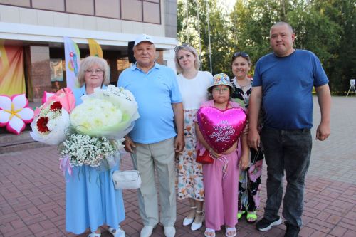 Наш фоторепортаж: в День семьи чествовали юбиляров супружеской жизни