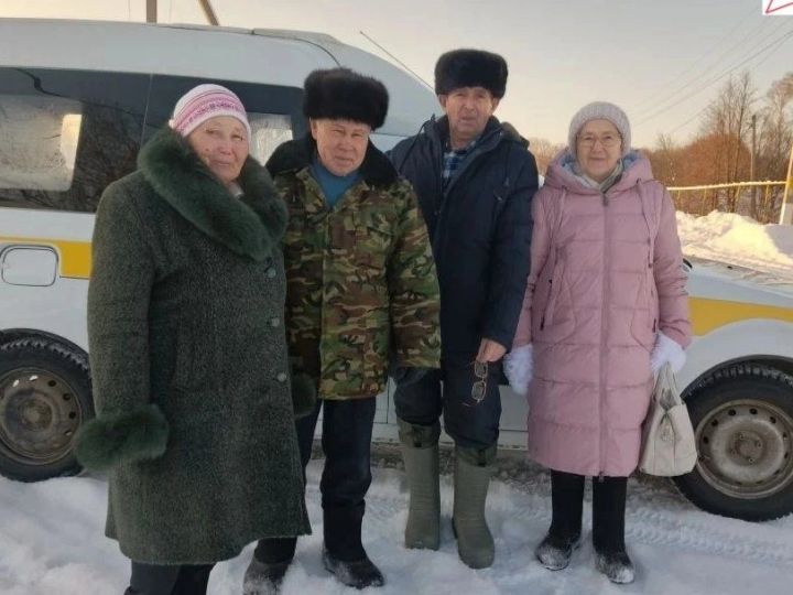 В Заинском районе пожилые сельчане проходят диспансеризацию с доставкой