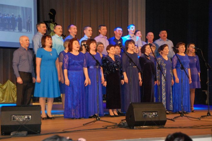 В Заинске проходит фестиваль «Поет село родное»